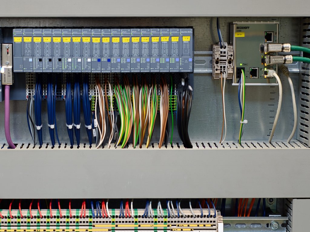 feldbusse_4 feldbusse_4.jpg